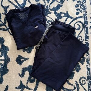 Figs Navy Catarina (S) scrub top and matching Livingston Basic (XSP) scrub pants